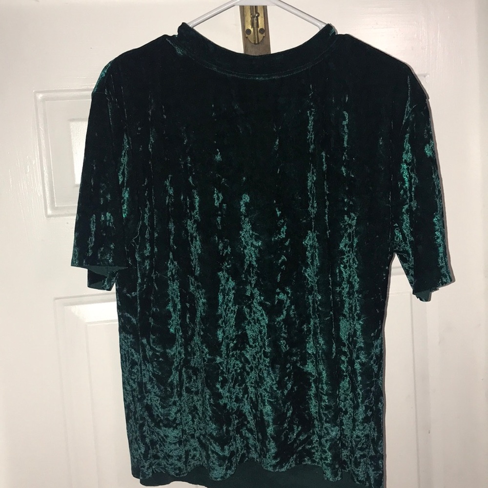 Velvet green shirt.